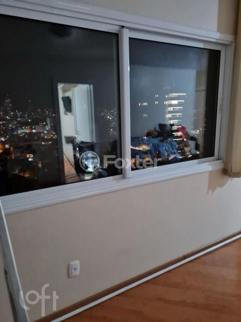 Image 5 - 895204