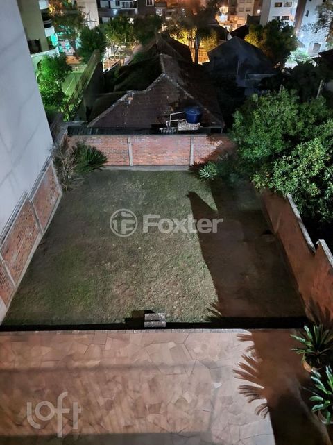 Image 8 - 895204