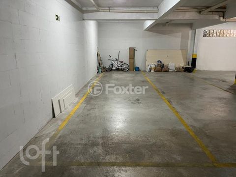 Image 3 - 895304