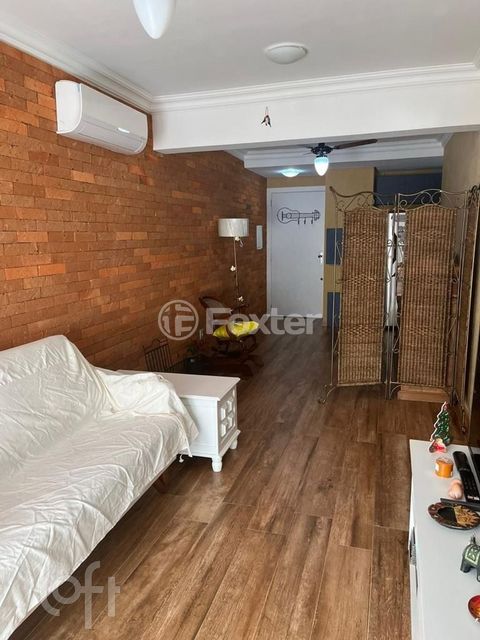 Image 8 - 895304
