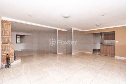 Image 19 - 895316