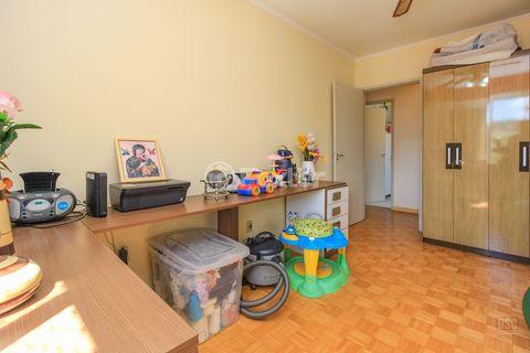 Image 11 - 895317