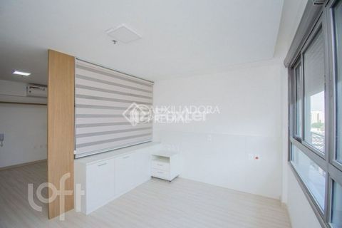 Image 7 - 895366