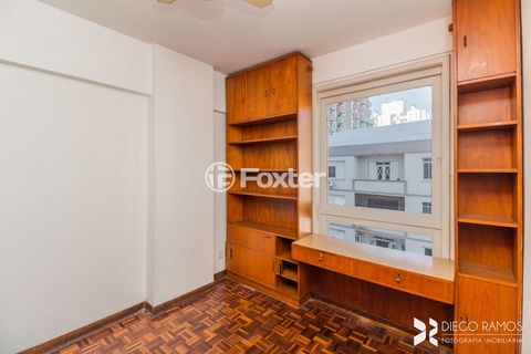 Image 7 - 895375
