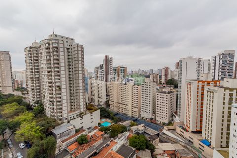 Image 3 - 895457