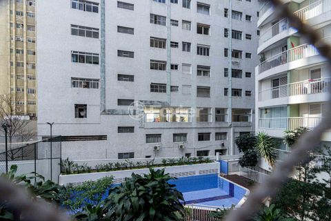 Image 7 - 895484