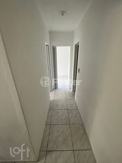 Image 10 - 895515