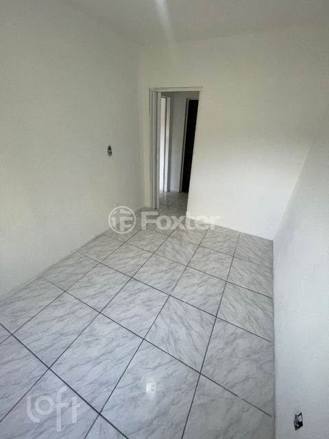 Image 7 - 895515