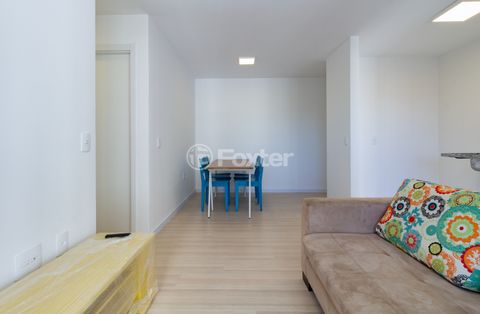 Image 7 - 895526