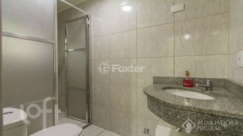 Image 9 - 895543