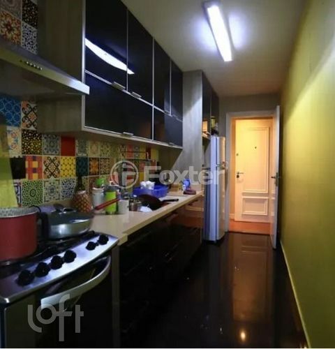 Image 4 - 895555