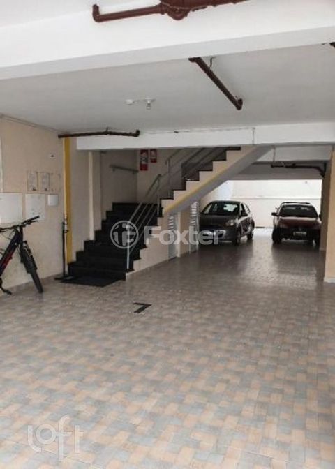 Image 4 - 895564