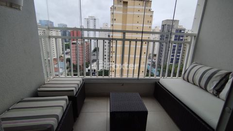 Image 9 - 895602