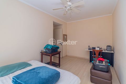 Image 7 - 895605