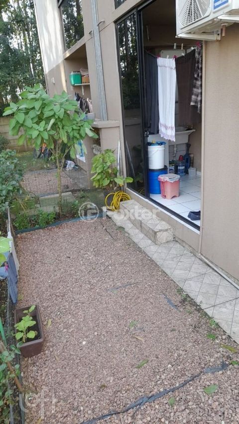 Image 4 - 895606