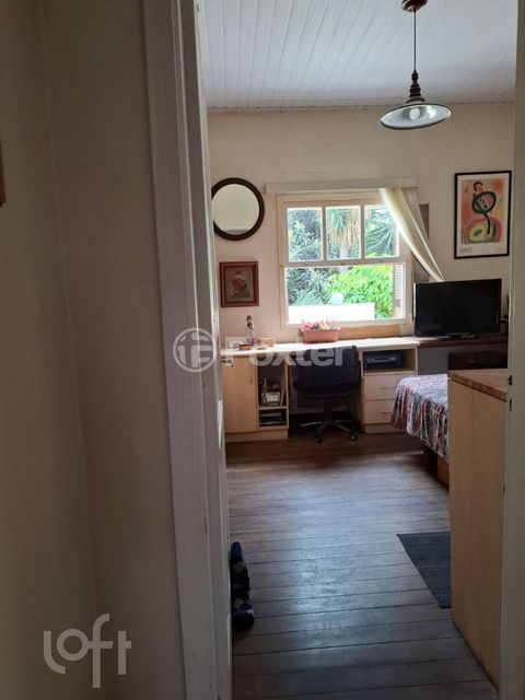 Image 1 - 895615