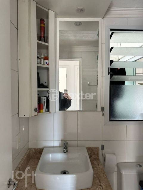 Image 11 - 895632