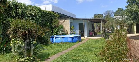Image 6 - 895637