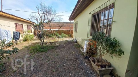 Image 3 - 895640