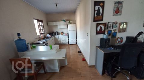 Image 9 - 895640