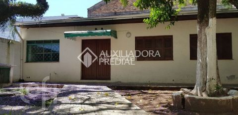Image 9 - 895642