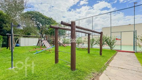 Image 7 - 895655