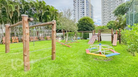 Image 3 - 895655