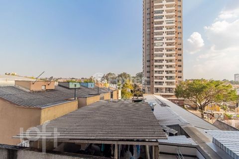 Image 11 - 895671
