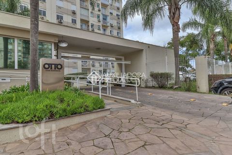 Image 3 - 895672