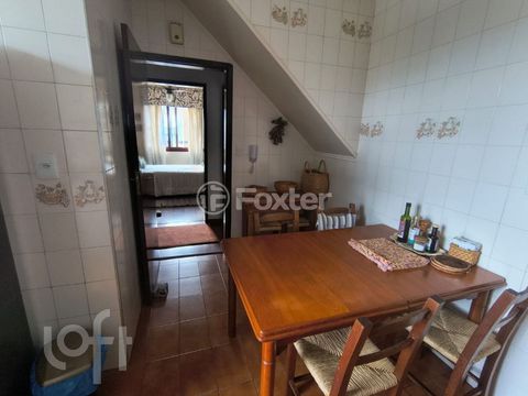 Image 3 - 895677