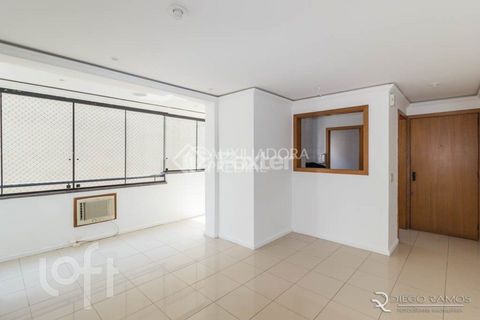 Image 18 - 895679