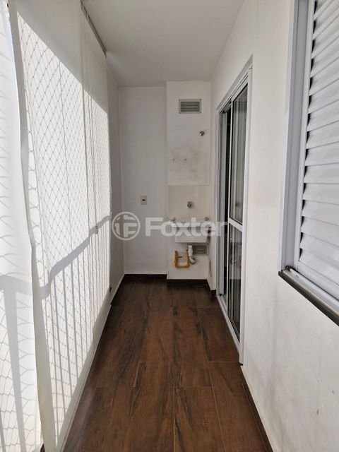 Image 7 - 895685