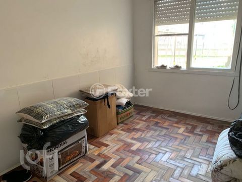 Image 5 - 895692