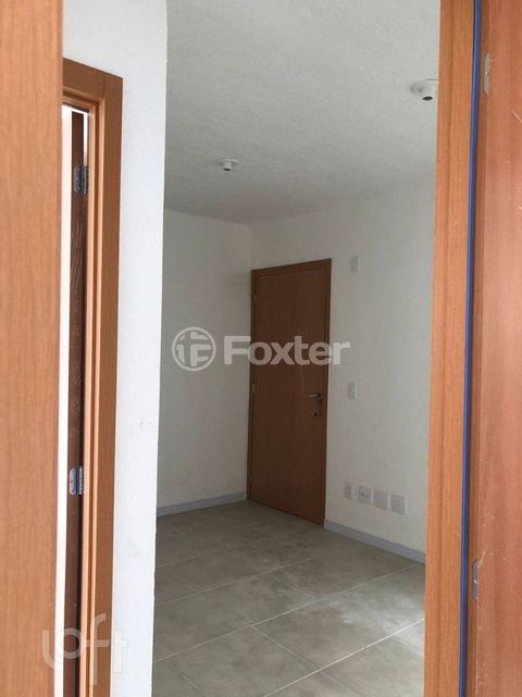 Image 7 - 895717