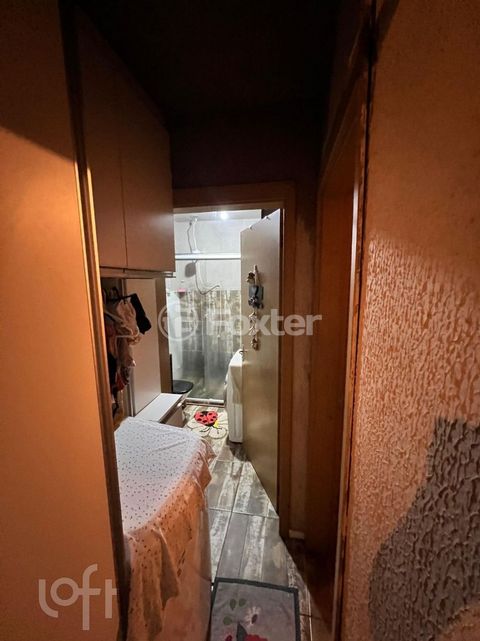 Image 9 - 895726