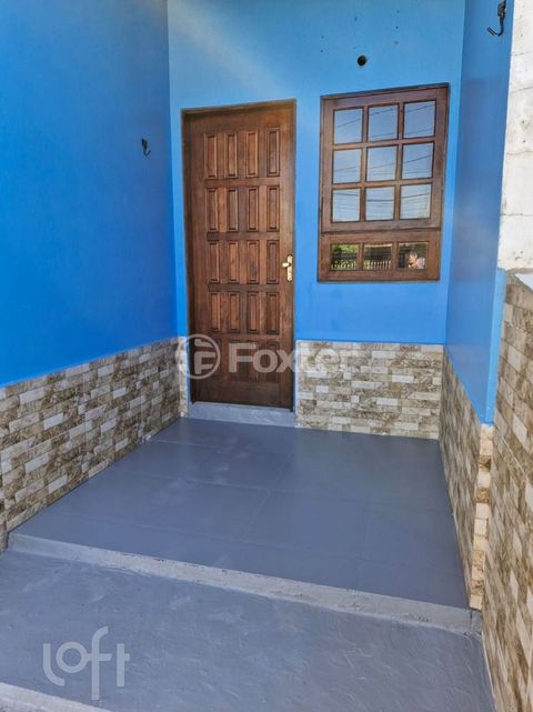 Image 8 - 895728
