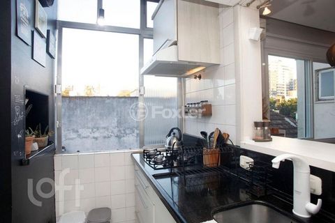 Image 9 - 895734