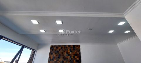 Image 7 - 895772