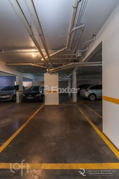 Image 11 - 895797