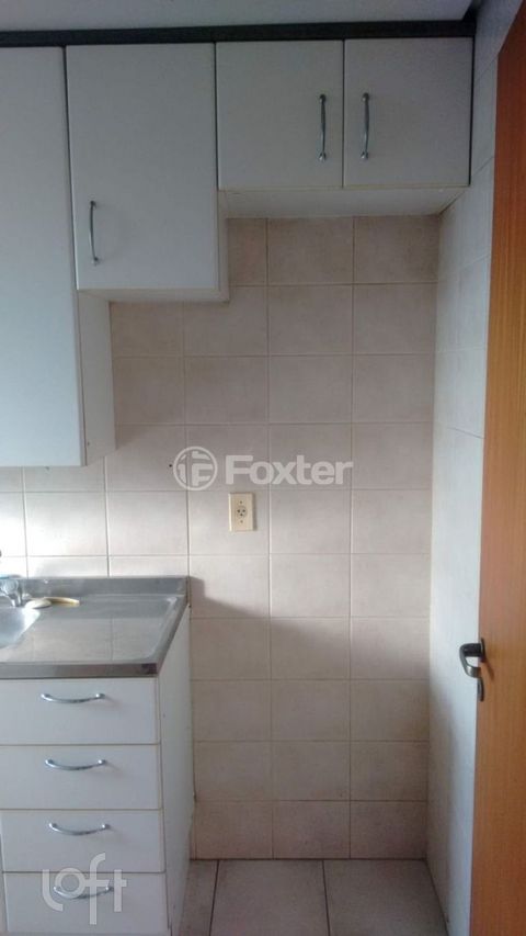 Image 6 - 895799