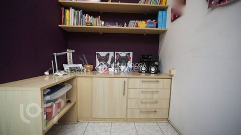 Image 14 - 895800