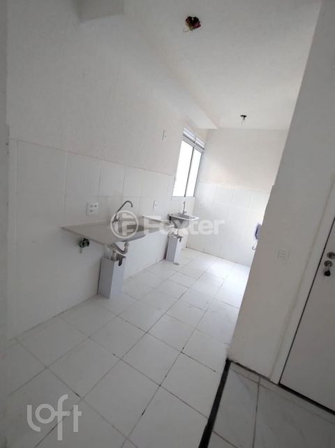Image 7 - 895830