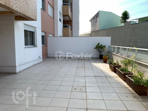Image 7 - 895844