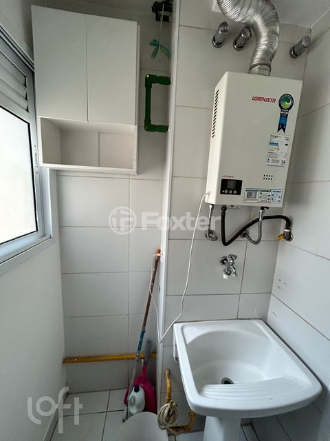 Image 8 - 895851