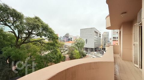 Image 6 - 895856