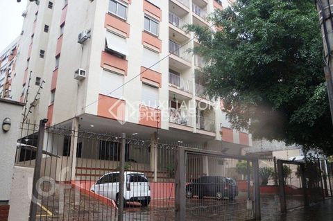 Image 17 - 895877