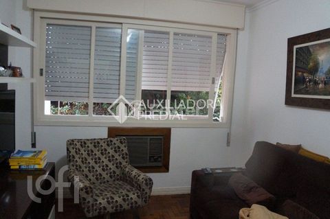 Image 6 - 895877