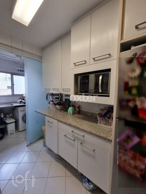 Image 10 - 895903