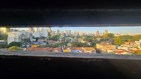 Image 11 - 895927