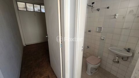 Image 9 - 895927